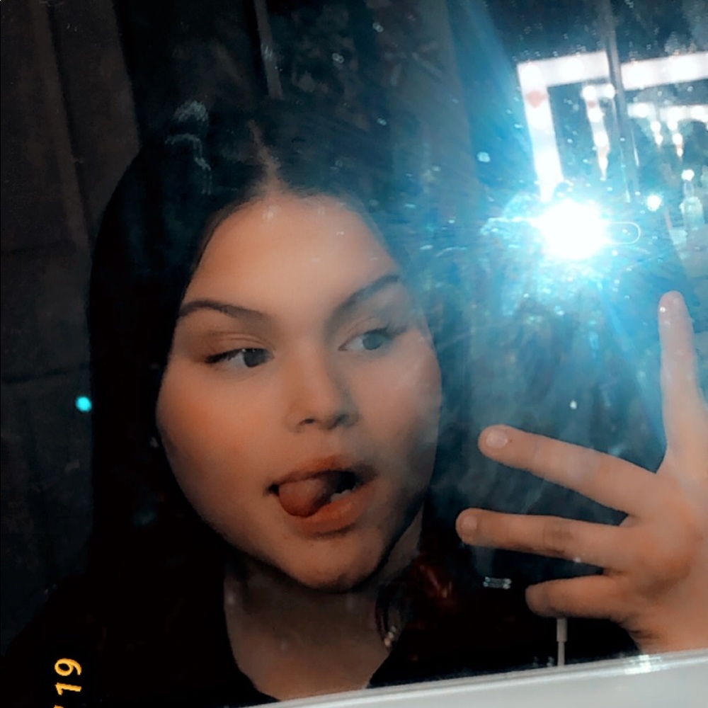 Meet your Posher, Xianna